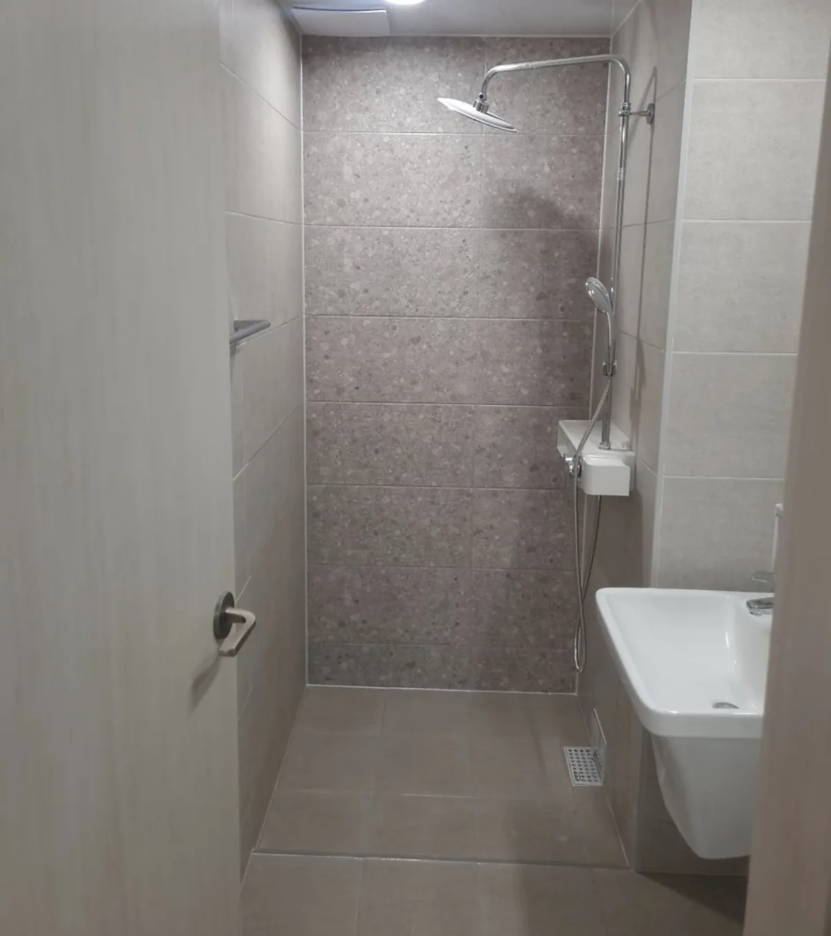 샤워부스 설치 전