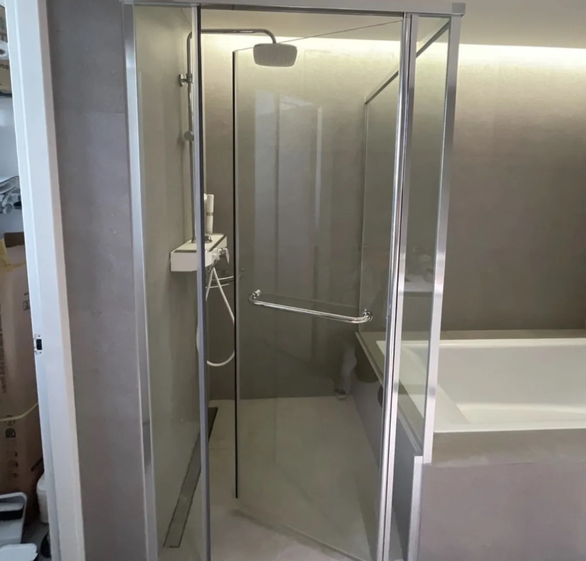 샤워부스수리 현장 - 롤러 교체